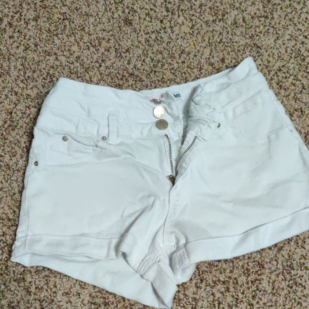 3 button white high rise ymi shorts